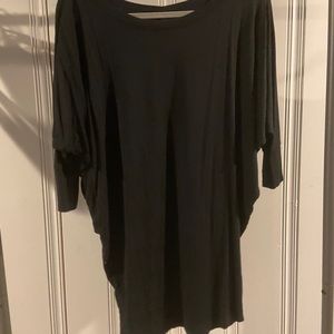 41 Hawthorn black slouch top